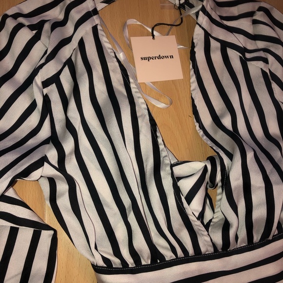SUPERDOWN-Black and white blouse- Medium - Picture 2 of 3